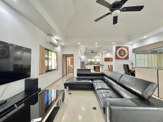 For sale 3 bedrooms villa in Bang Lamung, Chonburi