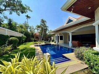 For sale 3 bedrooms villa in Bang Lamung, Chonburi
