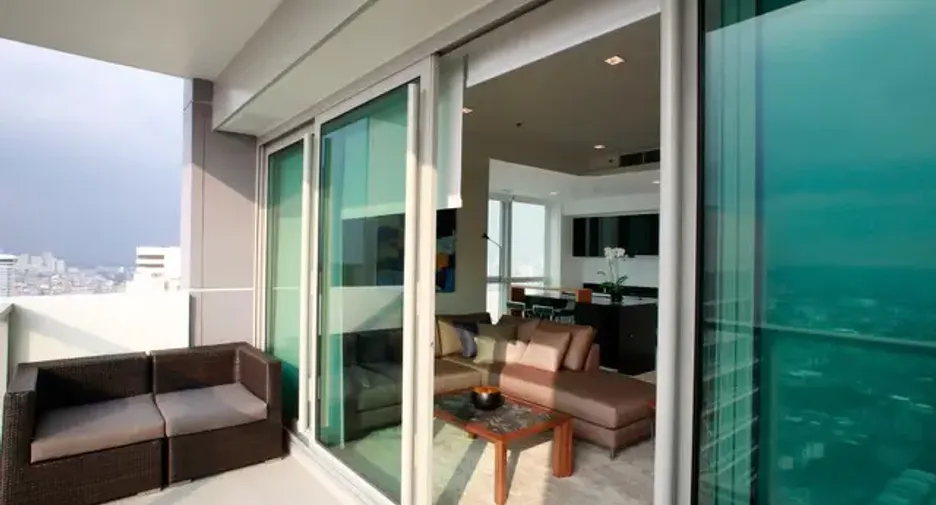 For rent and for sale 2 bedrooms condo in Sathon, Bangkok