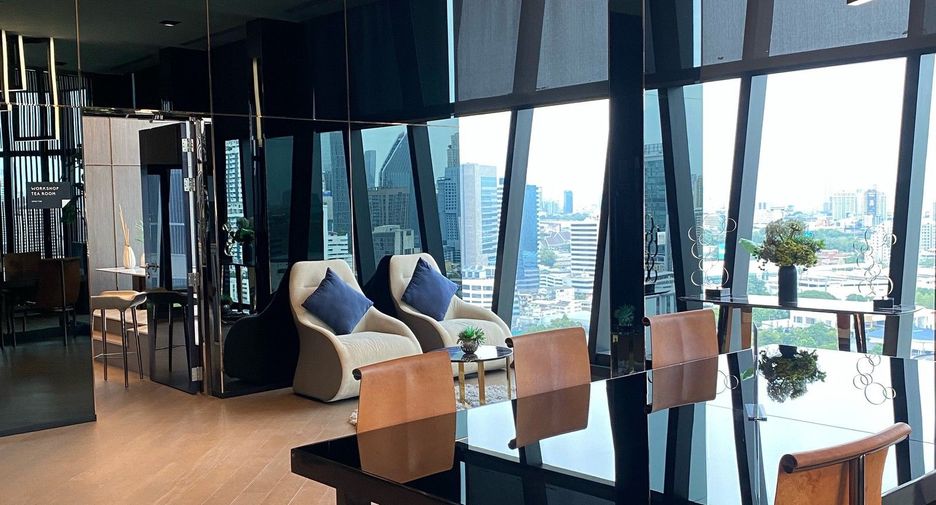 Condo en alquiler de 2 habitaciones en Khlong Toei, Bangkok