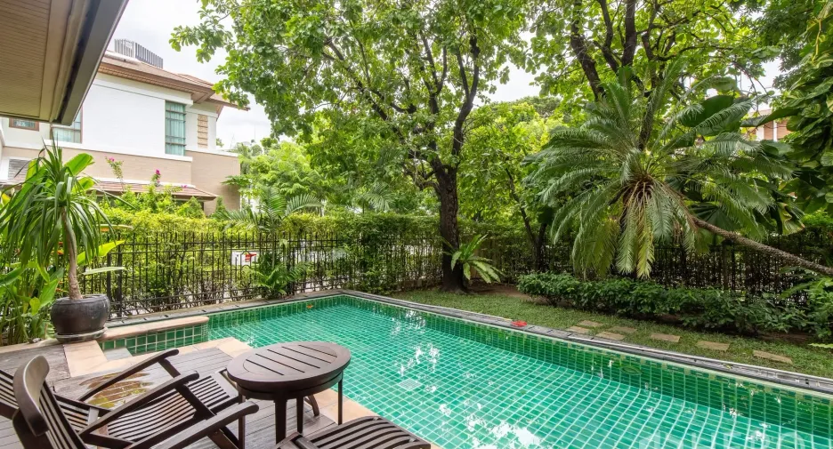 For rent and for sale 5 bedrooms house in Watthana, Bangkok