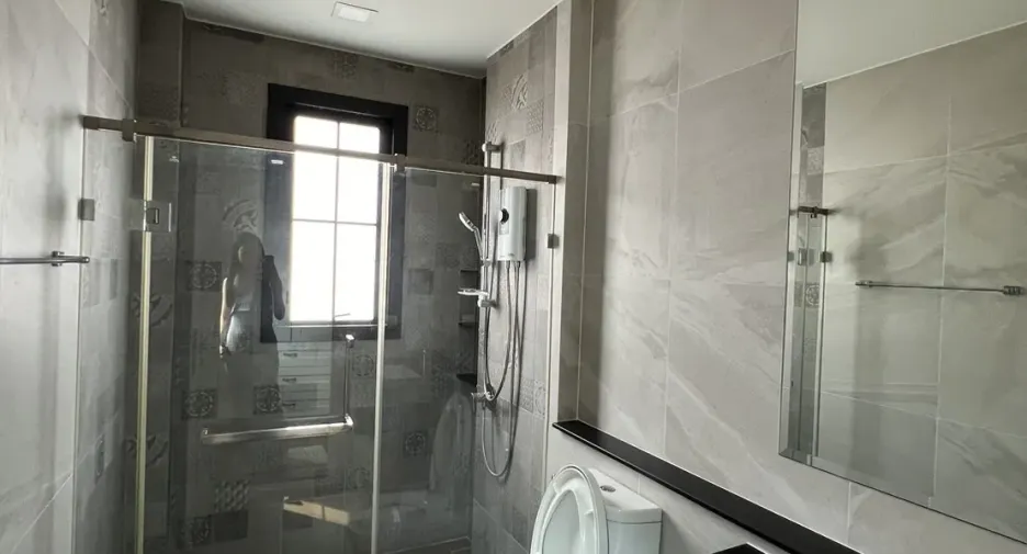 For rent and for sale 5 bedrooms house in Prawet, Bangkok