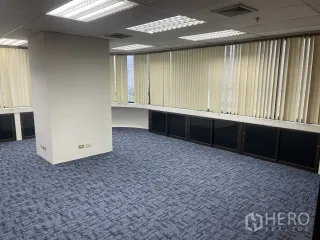 For rent office in Khlong Toei, Bangkok