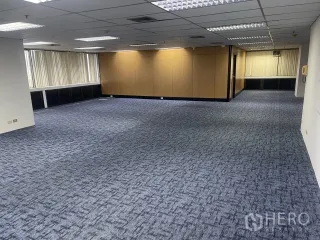For rent office in Khlong Toei, Bangkok