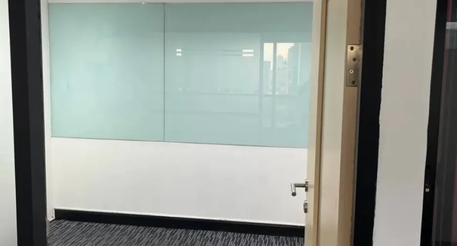 Büro zur Miete in Khlong Toei, Bangkok