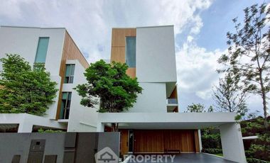 For rent 4 ベッドルーム house in Saphan Sung, Bangkok