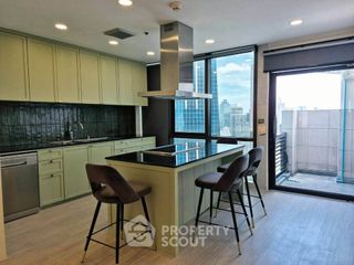 For rent 3 bedrooms condo in Sathon, Bangkok
