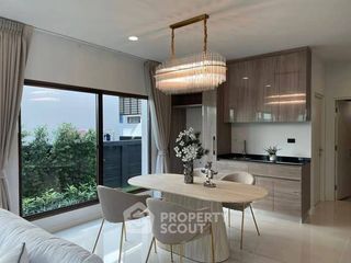 Haus zur Miete und zum Kauf mit 4 Zimmer in Bang Kapi, Bangkok