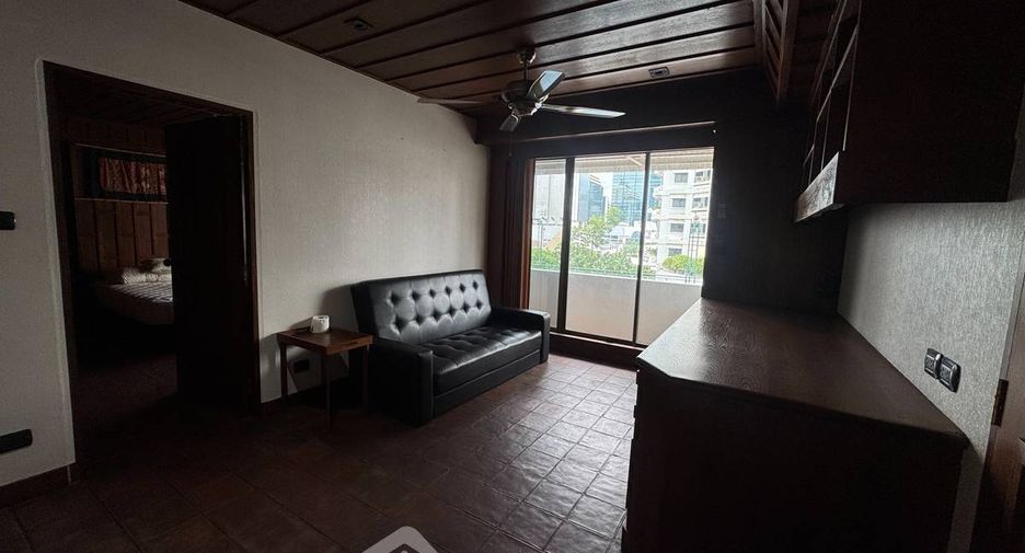 For rent 2 bedrooms condo in Sathon, Bangkok