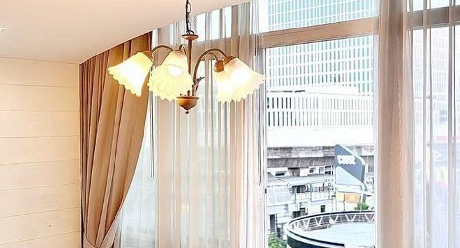 À louer 2 chambres condo à Bang Na, Bangkok