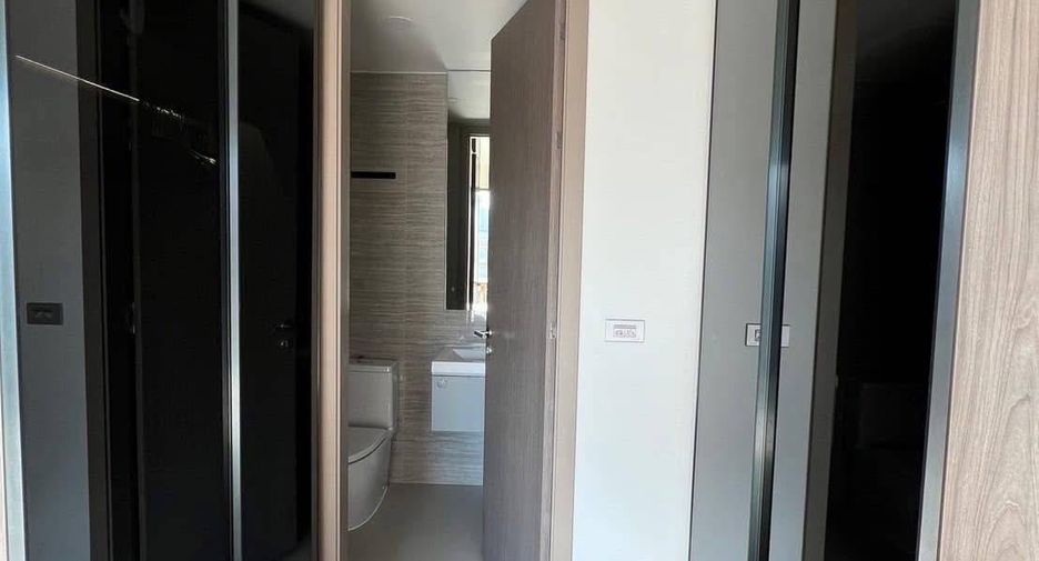 For rent 1 bed condo in Phaya Thai, Bangkok