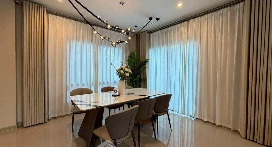 For rent 4 bedrooms house in Bang Lamung, Chonburi