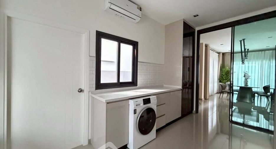 For rent 4 bedrooms house in Bang Lamung, Chonburi