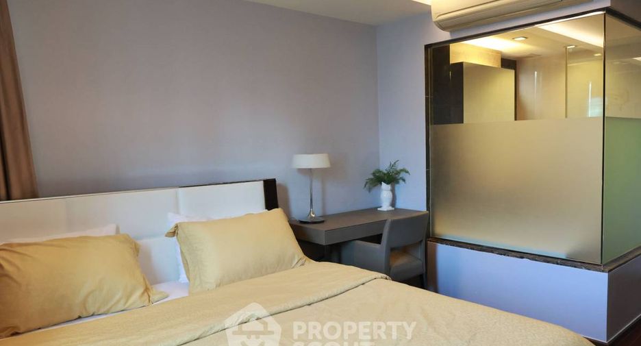 For rent 2 bedrooms condo in Watthana, Bangkok