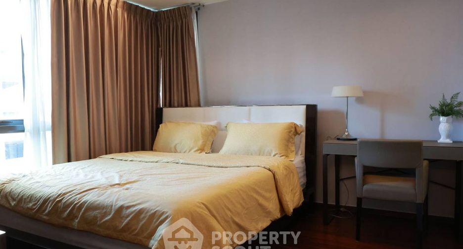For rent 2 bedrooms condo in Watthana, Bangkok