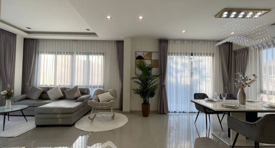 For rent 4 ベッドルーム house in Bang Lamung, Chonburi