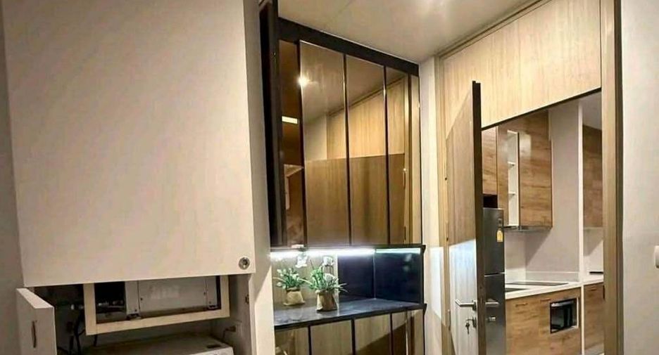 Wohnung zur Miete mit 1 Zimmer in Pathum Wan, Bangkok