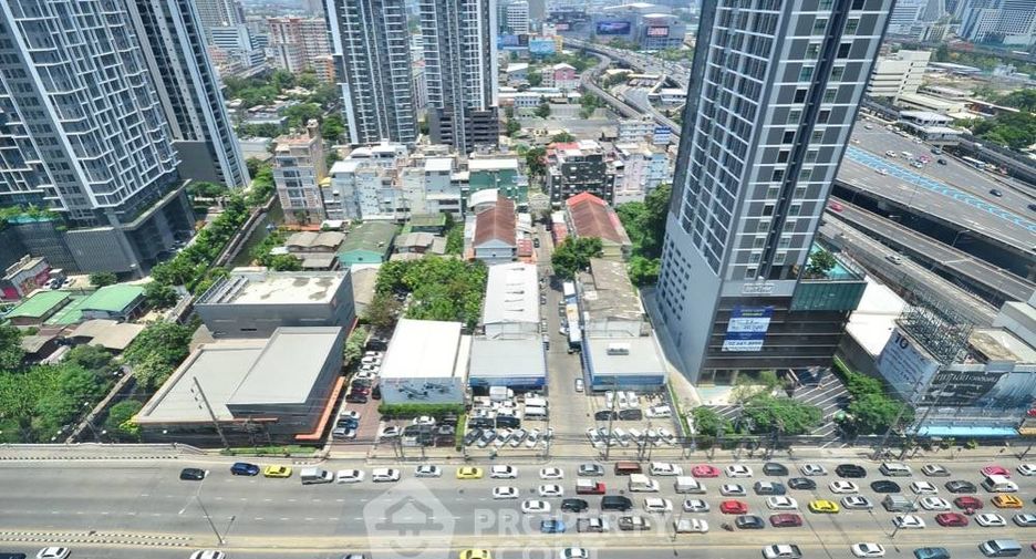 À vendre 1 chambre condo à Huai Khwang, Bangkok