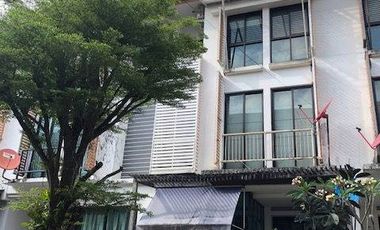 Reihenhaus zum Kauf mit 3 Zimmer in Suan Luang, Bangkok