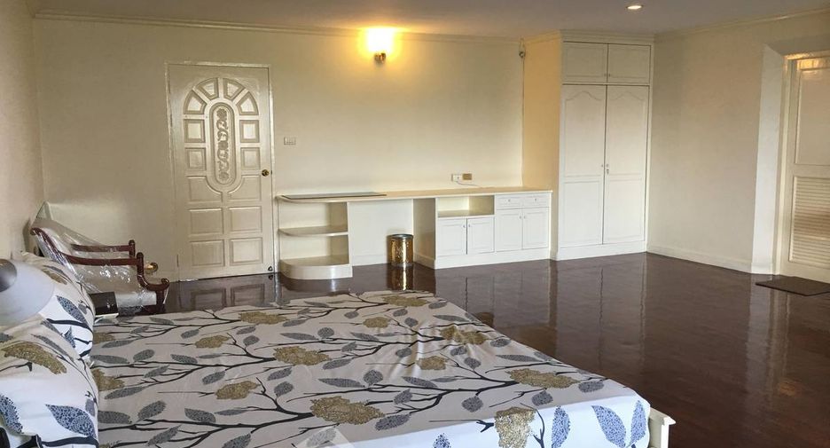 Wohnung zur Miete und zum Kauf mit 4 Zimmer in Watthana, Bangkok