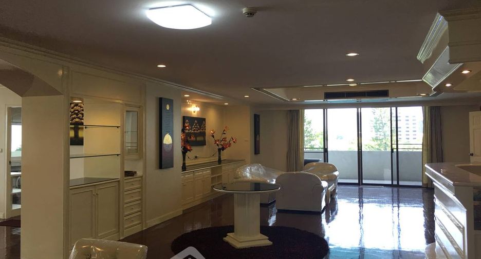 Wohnung zur Miete und zum Kauf mit 4 Zimmer in Watthana, Bangkok