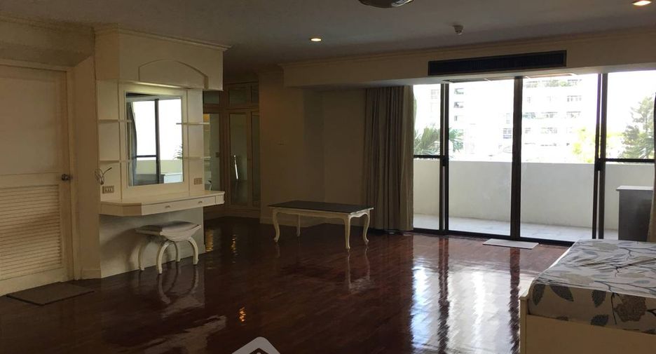 Wohnung zur Miete und zum Kauf mit 4 Zimmer in Watthana, Bangkok