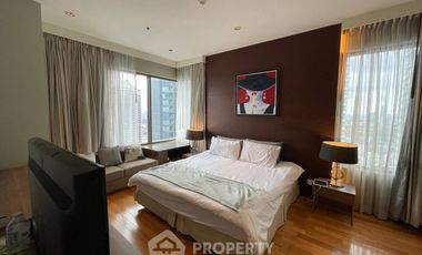 For sale 2 bedrooms condo in Khlong Toei, Bangkok