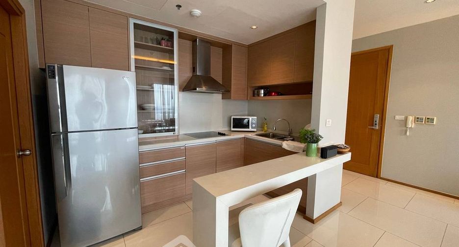 À vendre 2 chambres condo à Khlong Toei, Bangkok