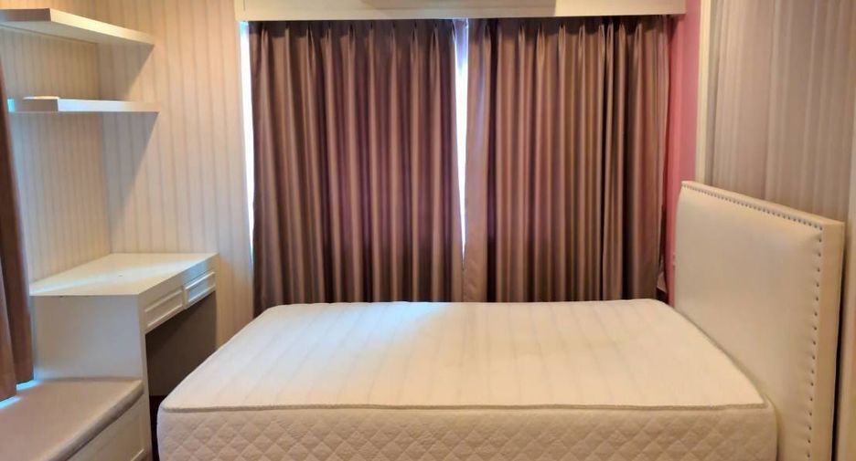 Haus zur Miete und zum Kauf mit 5 Zimmer in Saphan Sung, Bangkok