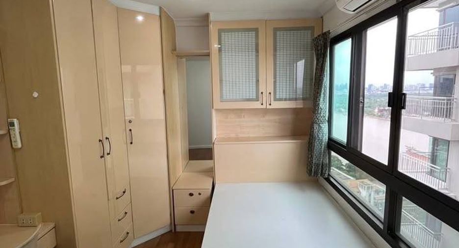 For sale 2 bedrooms condo in Yan Nawa, Bangkok
