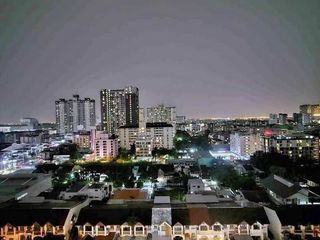 For sale 2 bedrooms condo in Bang Kapi, Bangkok