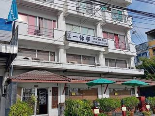For sale 7 ベッドルーム townhouse in Mueang Chon Buri, Chonburi