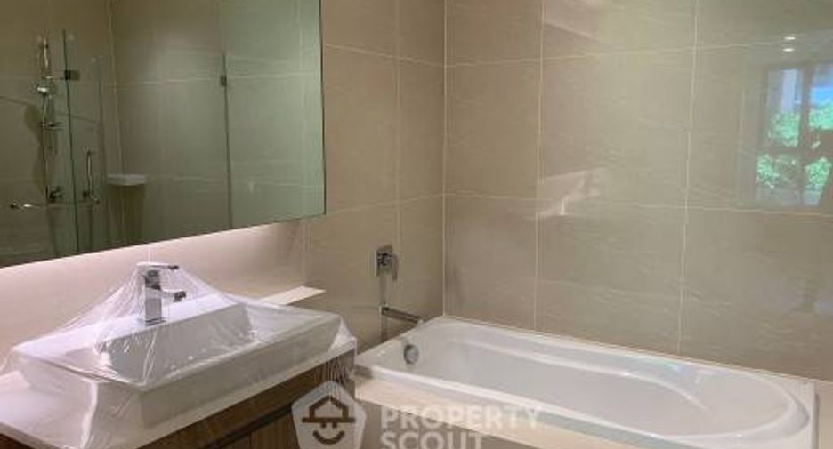For sale 2 bedrooms condo in Khlong Toei, Bangkok