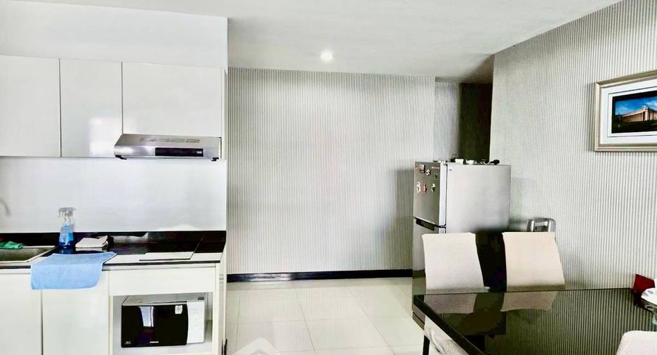 For sale 1 bed condo in Khlong Toei, Bangkok