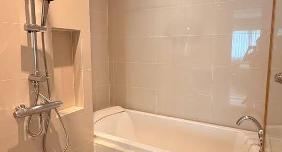 For rent and for sale 1 bed condo in Khlong Toei, Bangkok