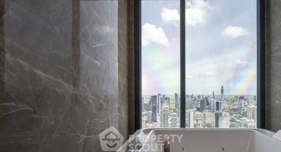 For sale 2 bedrooms condo in Watthana, Bangkok
