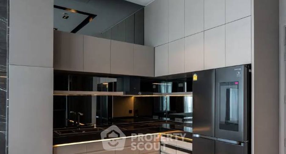 For sale 2 bedrooms condo in Watthana, Bangkok