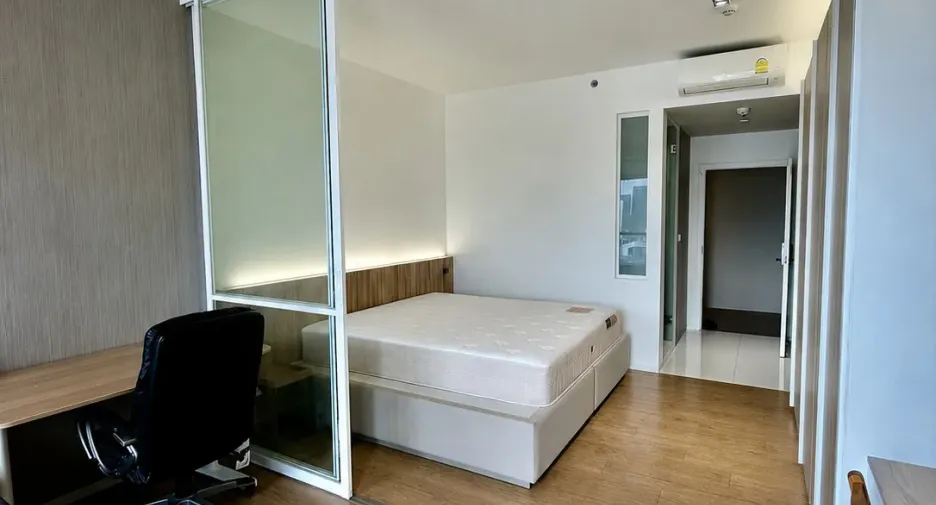 For rent 1 bed condo in Bang Rak, Bangkok