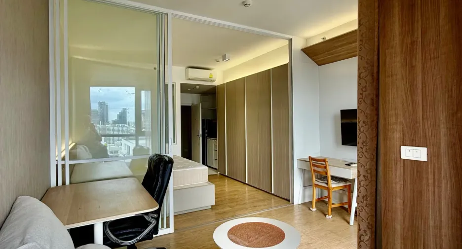 For rent 1 bed condo in Bang Rak, Bangkok