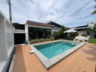 For sale 2 bedrooms villa in Mueang Krabi, Krabi