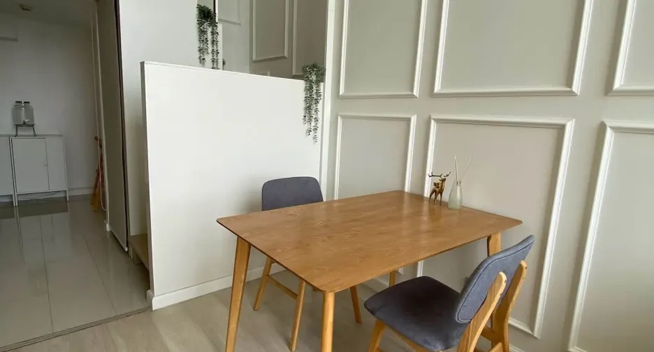 For rent 2 bedrooms condo in Sathon, Bangkok