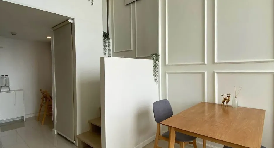 For rent 2 bedrooms condo in Sathon, Bangkok