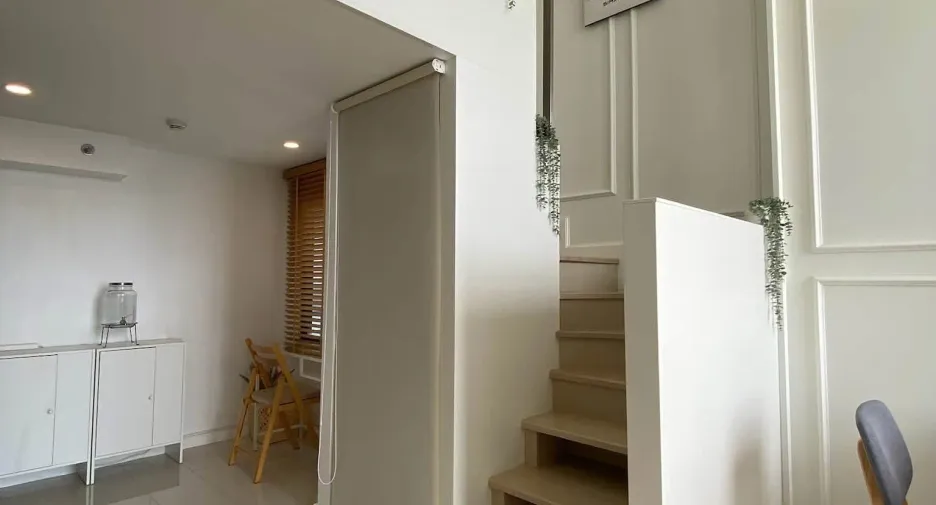 For rent 2 bedrooms condo in Sathon, Bangkok