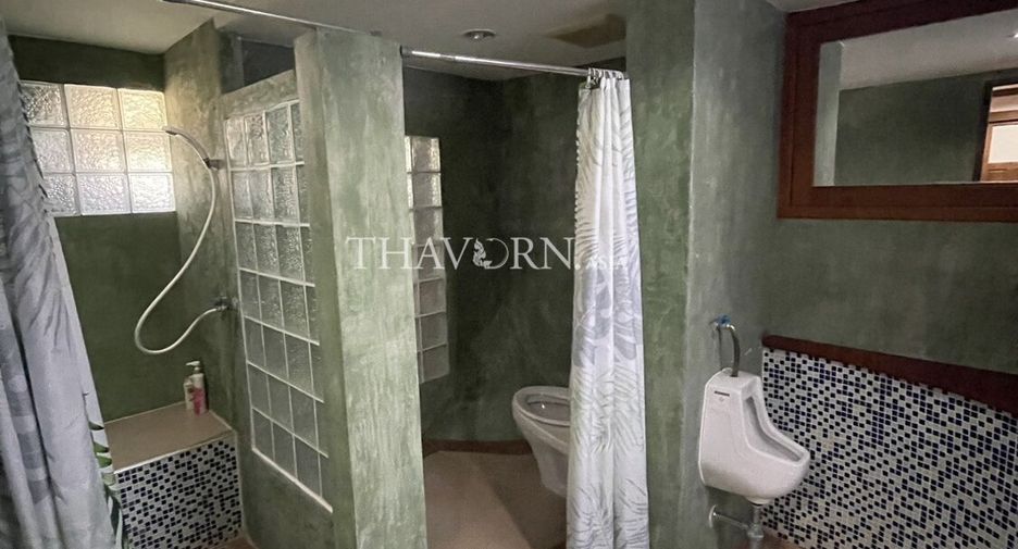 For sale 4 bedrooms house in Bang Lamung, Chonburi