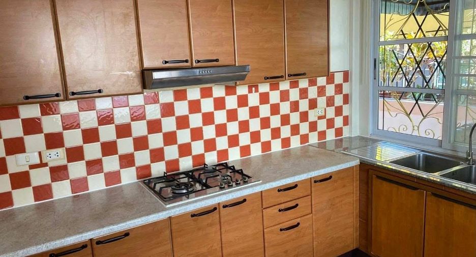 For rent 3 bedrooms house in Bang Lamung, Chonburi