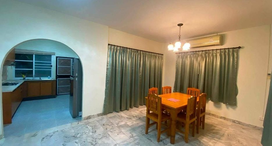 For rent 3 bedrooms house in Bang Lamung, Chonburi