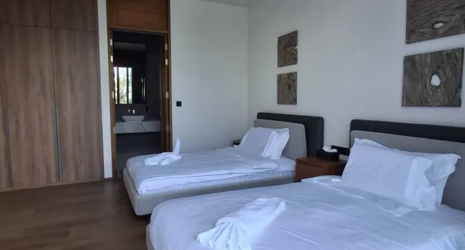 For rent 4 bedrooms villa in Mueang Phuket, Phuket