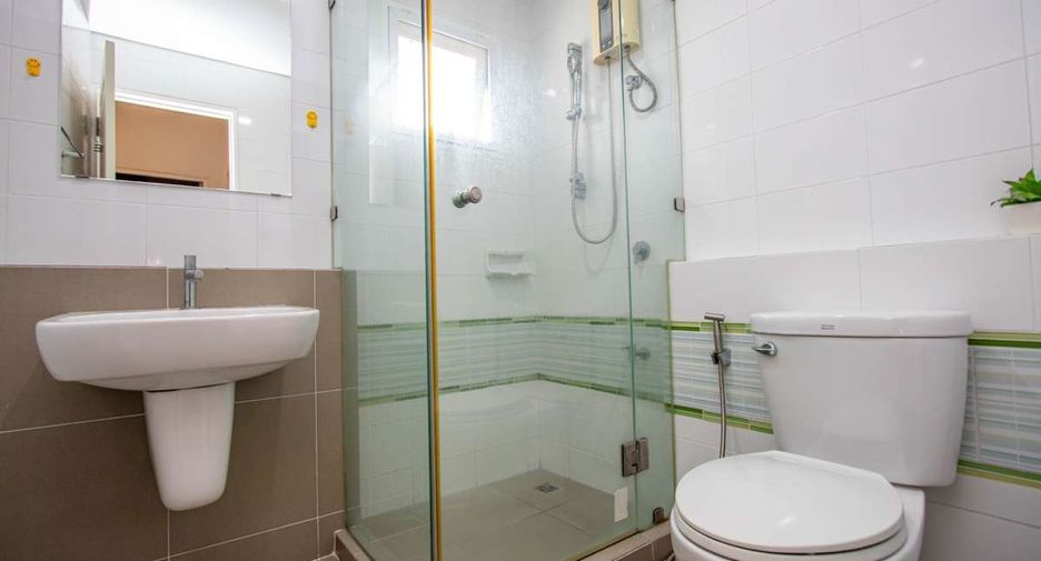 For rent 3 bedrooms house in San Kamphaeng, Chiang Mai