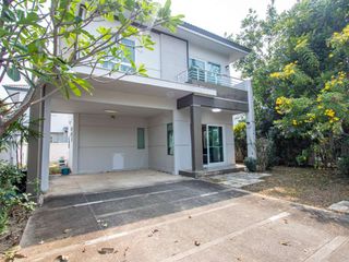 For rent 3 bedrooms house in San Kamphaeng, Chiang Mai