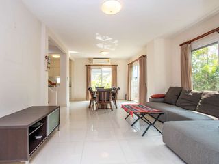For rent 3 bedrooms house in San Kamphaeng, Chiang Mai